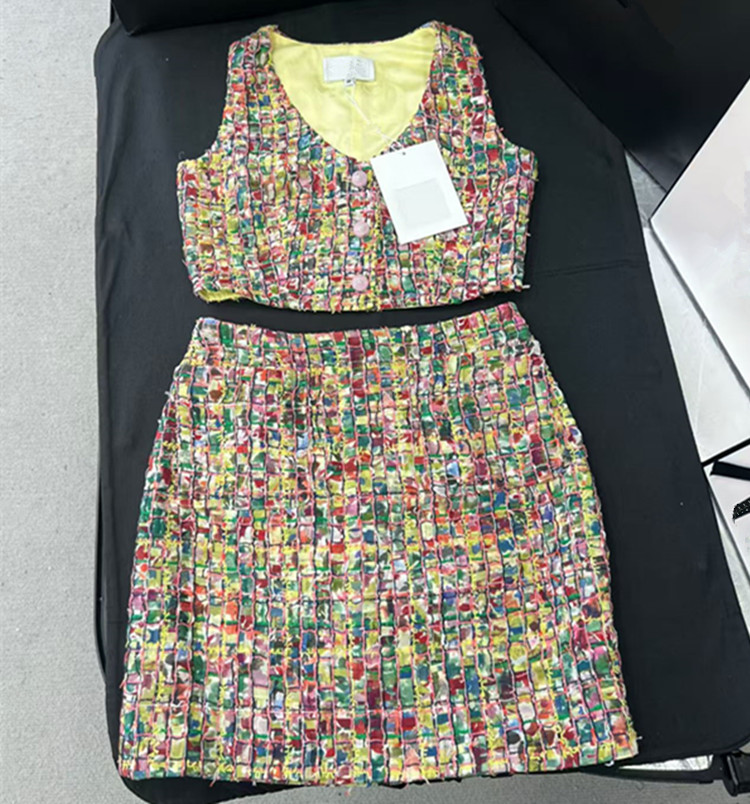 Summer Clothing Styles For Women - Maßgeschneiderte europäische Damen-Wintermode 2026: Farbenfrohes ärmelloses