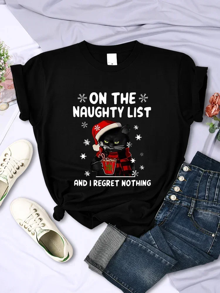 Summer Clothing List - WEIHNACHTS-T-Shirts für Damen, SANTA CAT ON